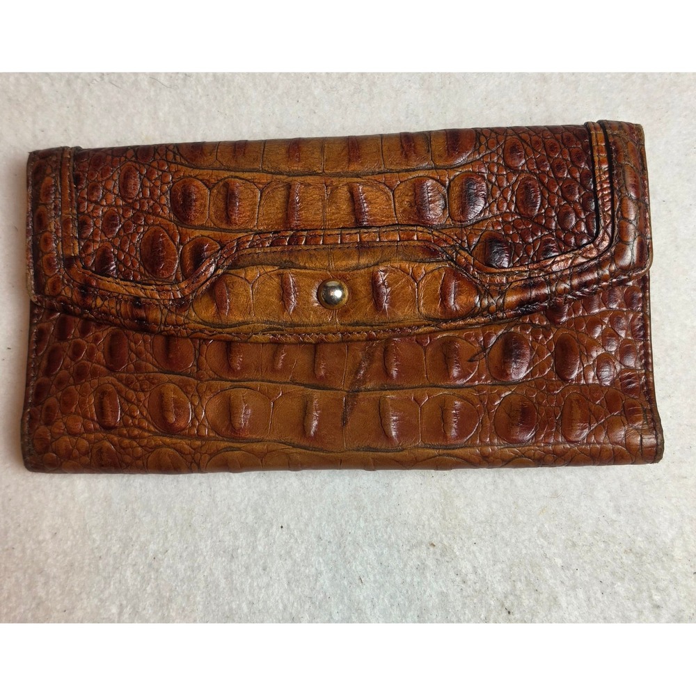 Vintage 90s Brahmin Pecan Melbourne Croc Embossed Leather Continental Wallet EUC